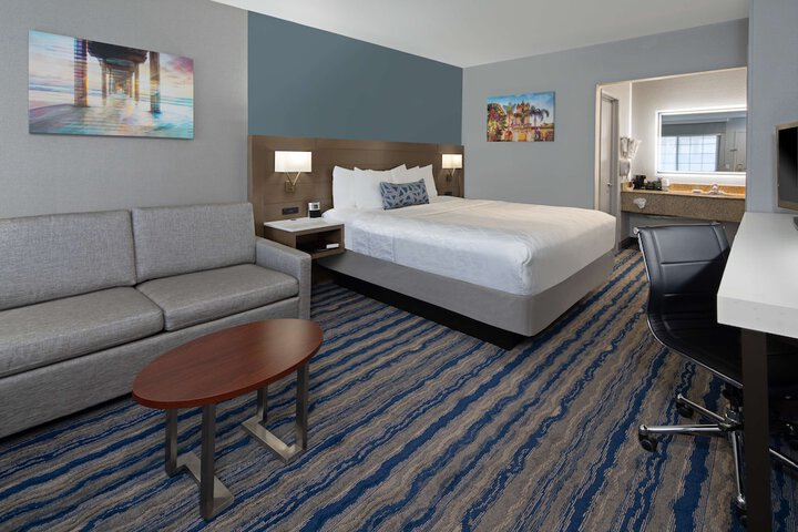 Room 16 of 23