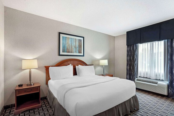 Room 20 of 42