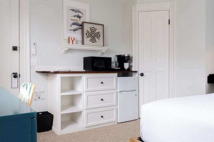 Room 16 of 34