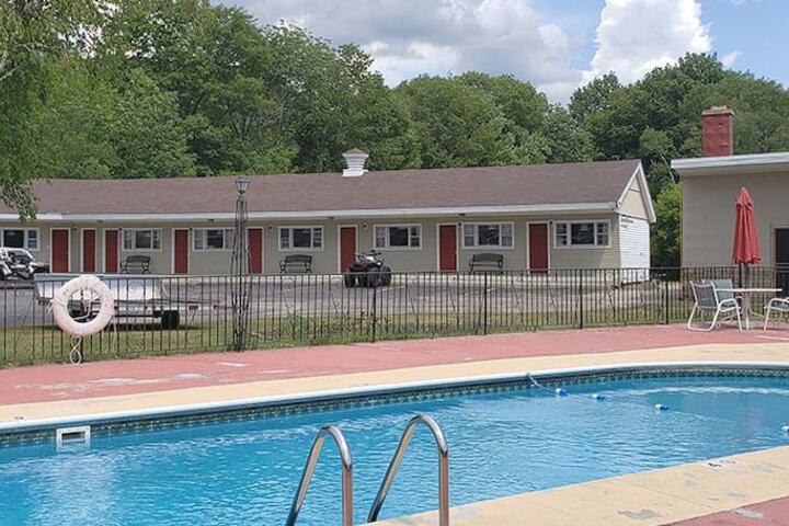 Pool 5 of 64