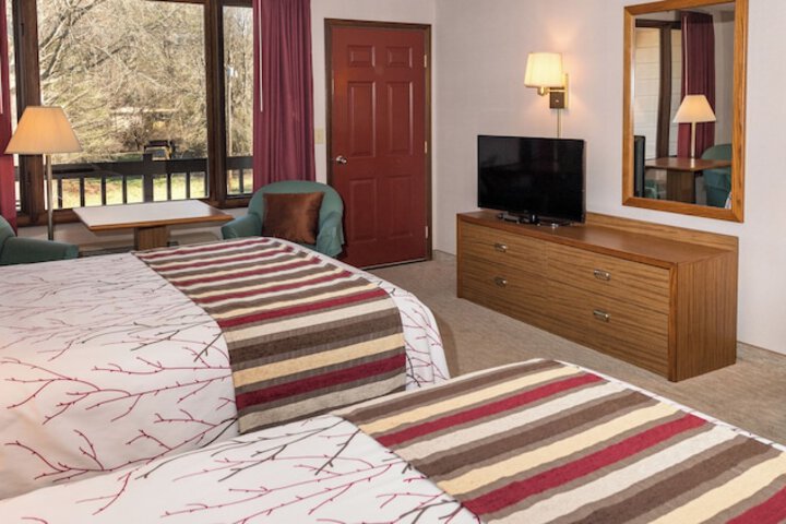 Highland Manor Inn