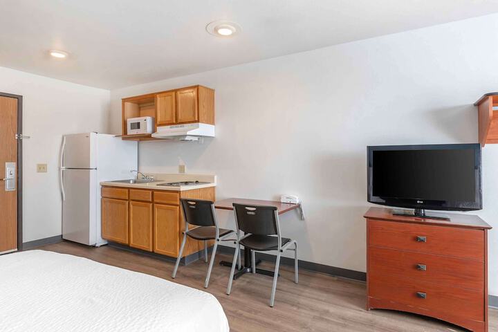 Room 16 of 26