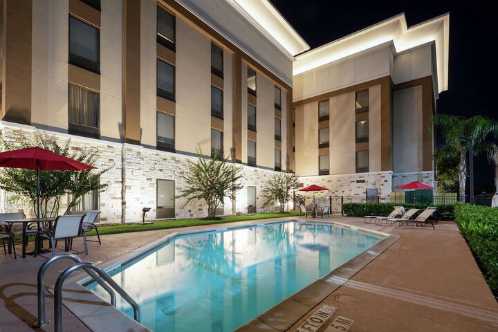 Pool 3 of 33