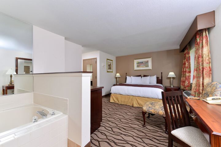 Room 13 of 23