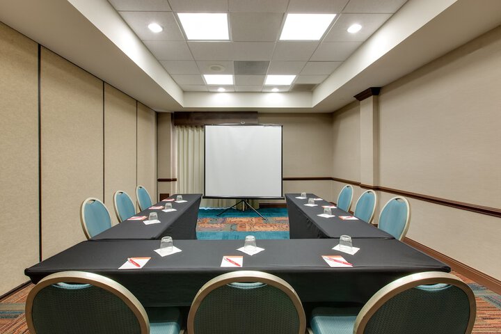 Hotel Indigo Chicago-Vernon Hills by IHG