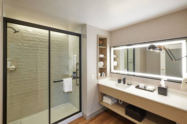 Hotel Effie Sandestin Autograph Collection