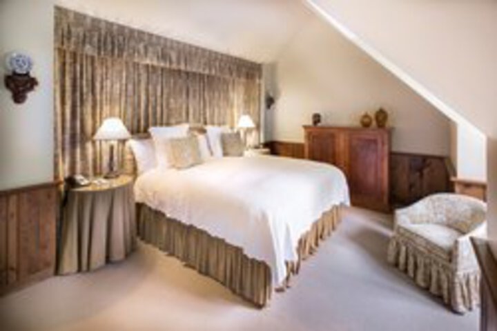 Suite 29 of 64