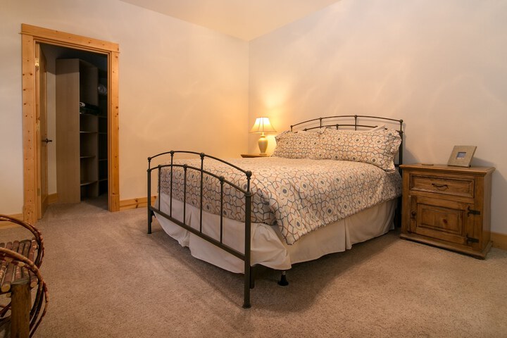 Room 26 of 59