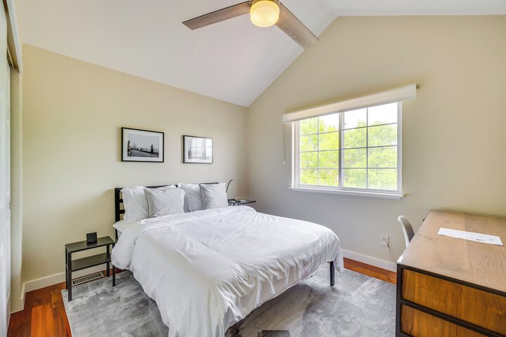 13 Mi to Dtwn Denver: Arvada Townhome w / Deck