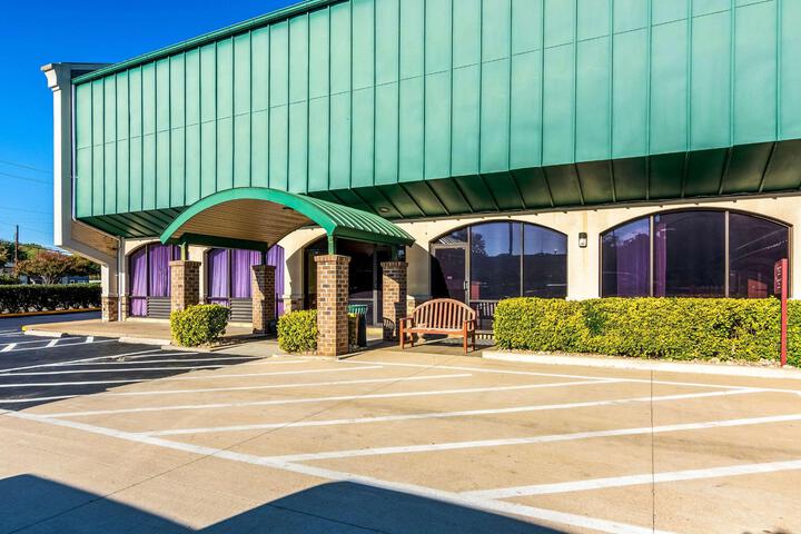 Rodeway Inn Central