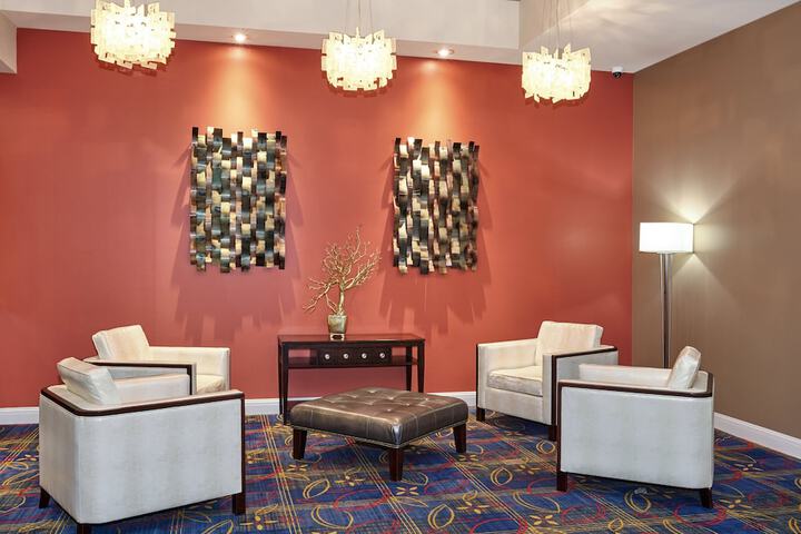 Holiday Inn Express Hotel & Suites Columbia Univ Area-Hwy 63 by IHG