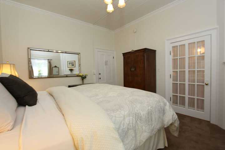 Room 43 of 113
