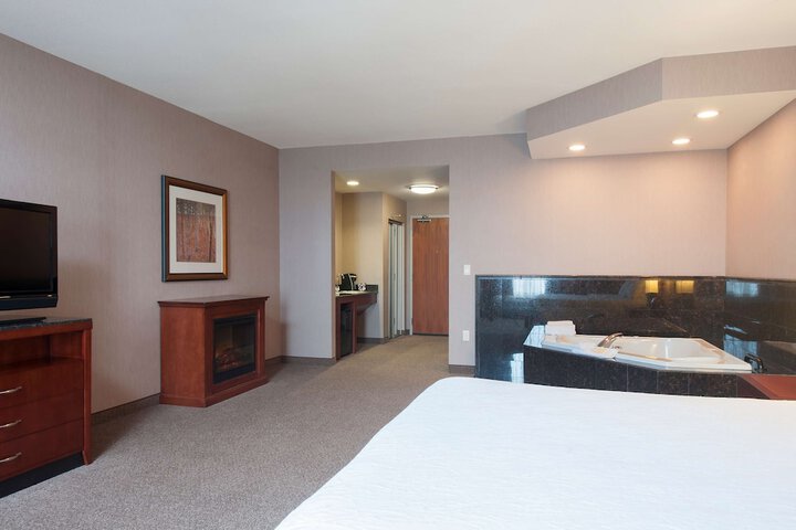 Room 18 of 32