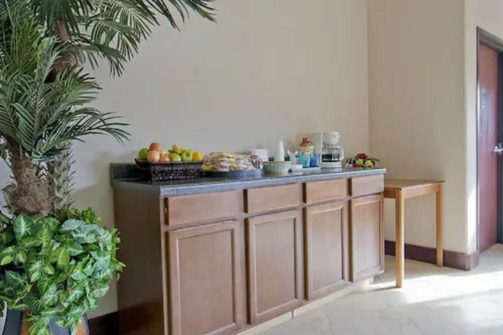 Americas Best Value Inn DeRidder