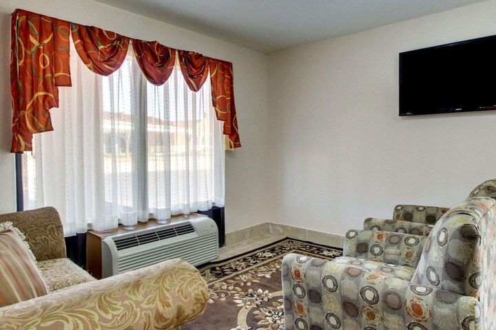 Hotel Interior 6 of 24