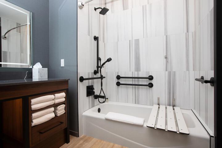 The Glenmark Glendale, a Tribute Portfolio Hotel