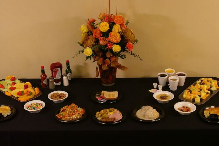 Dining 36 of 64