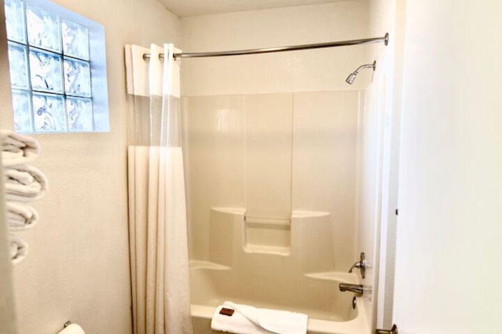 Room 5 of 31