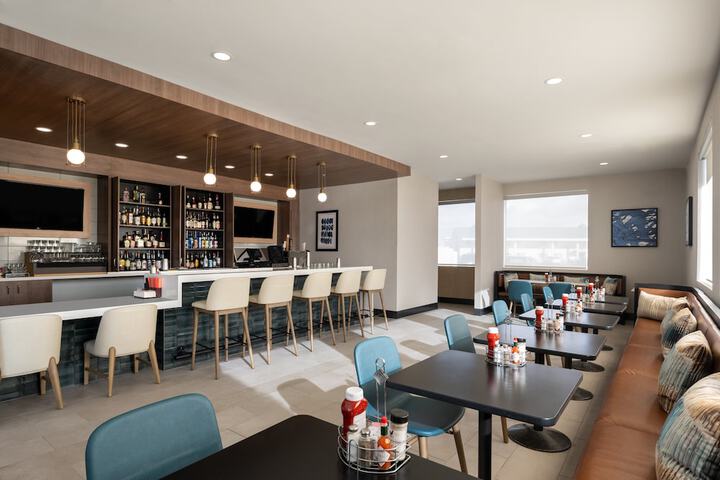 Holiday Inn Ontario by IHG