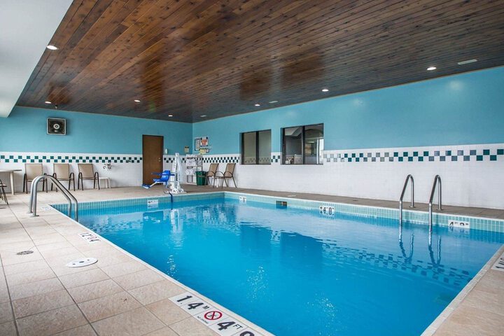 Pool 4 of 36