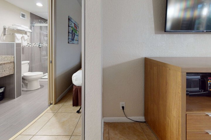 Room 56 of 167