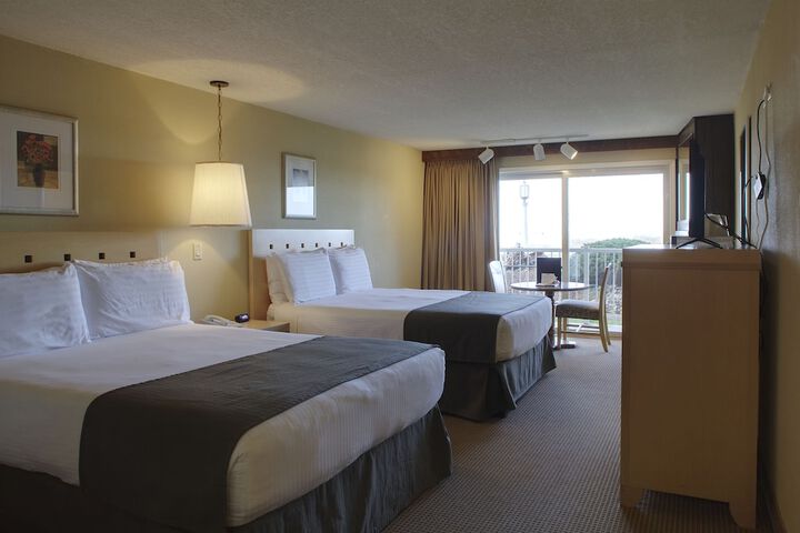 Hi-Tide Oceanfront Inn
