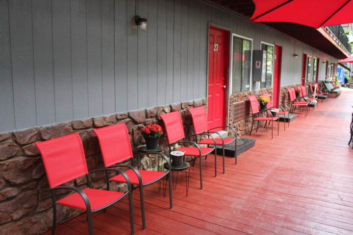 Sundeck 185 of 219