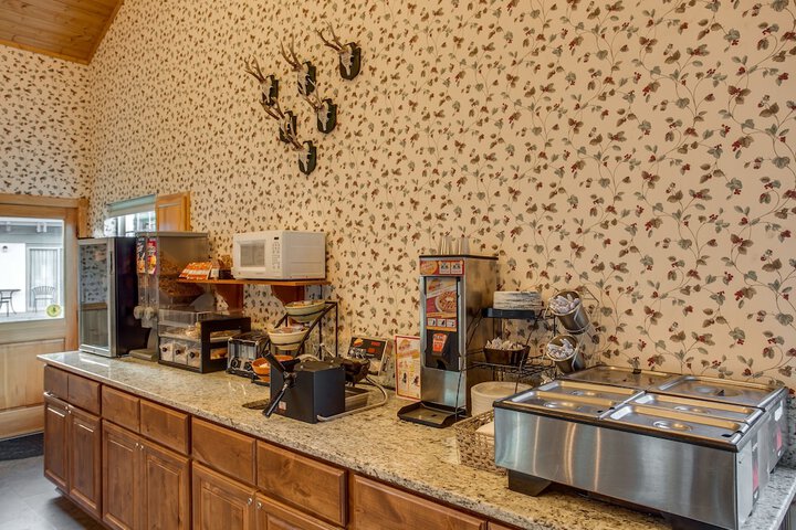 Breakfast/Coffee Service 57 of 72