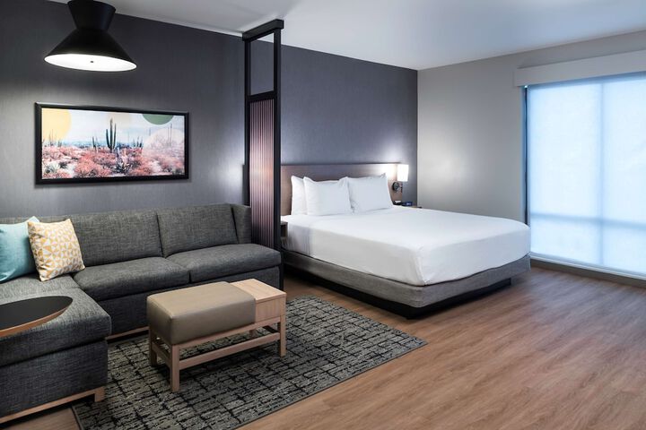 Hyatt Place Tempe / Phoenix / University