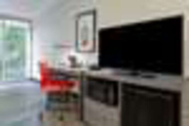 Room 72 of 160