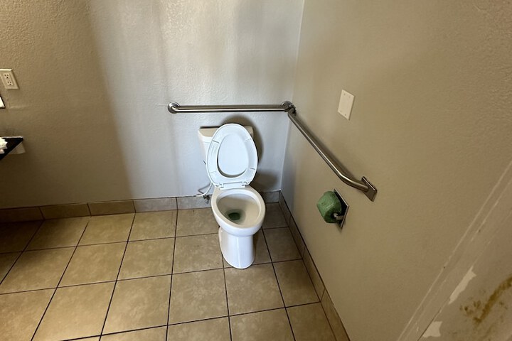 Room 17 of 20