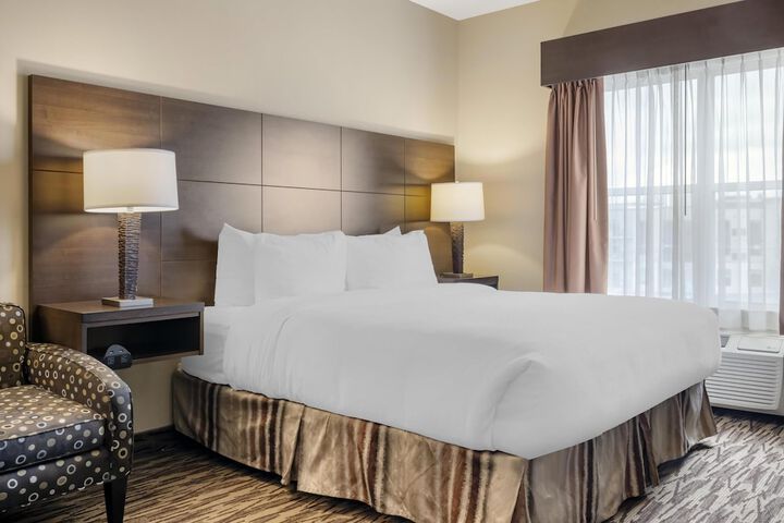 Best Western Plus Bridgewater Hotel & Convention Centre