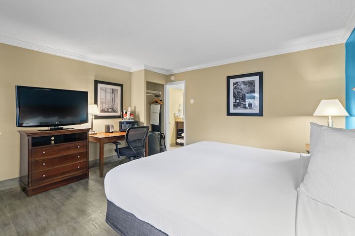 The Sandbar Hotel Trademark Collection by Wyndham
