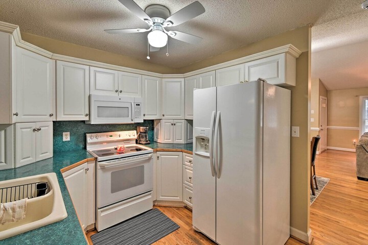 Pet-friendly Lillington Abode 1 Mi to River