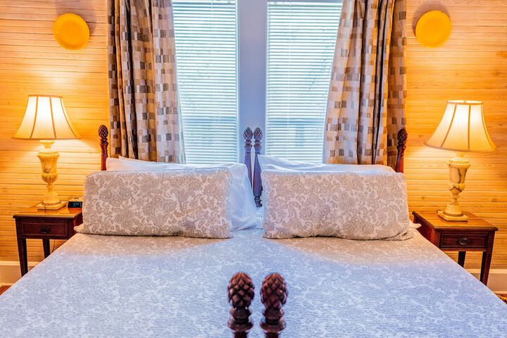 Room 41 of 143