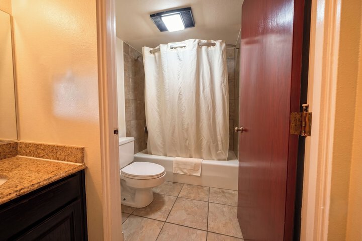 Travelers Inn by OYO Longview Kelso
