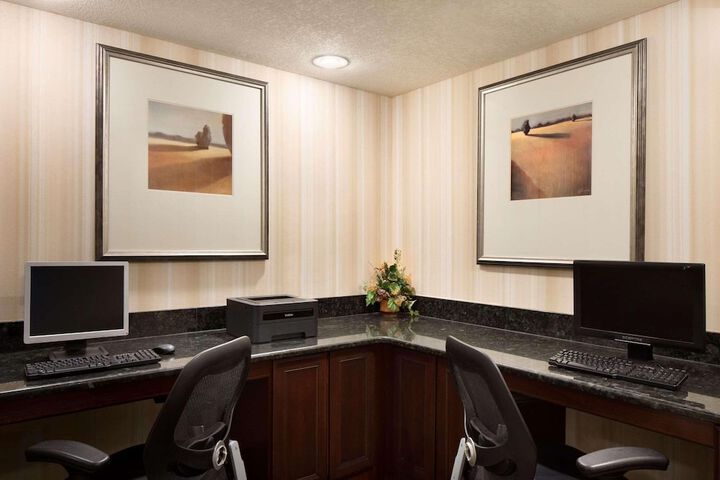 Business Center 24 of 24