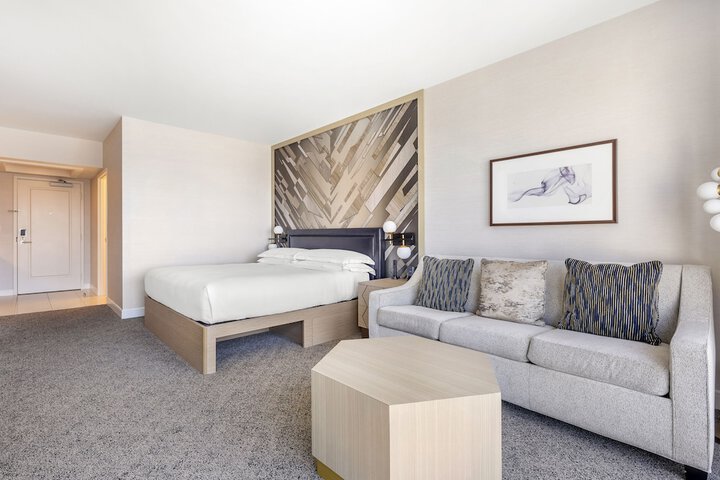 Hilton Grand Vacations Club Elara Center Strip Las Vegas