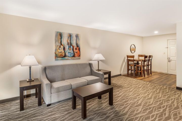 Best Western Plus Valdosta Hotel & Suites