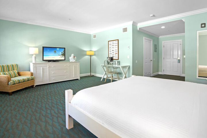 Tranquility Bay Beachfront Hotel and Resort
