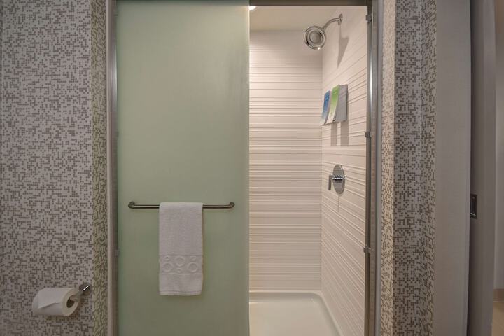 Home2 Suites by Hilton Eau Claire South