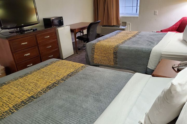 Room 26 of 47
