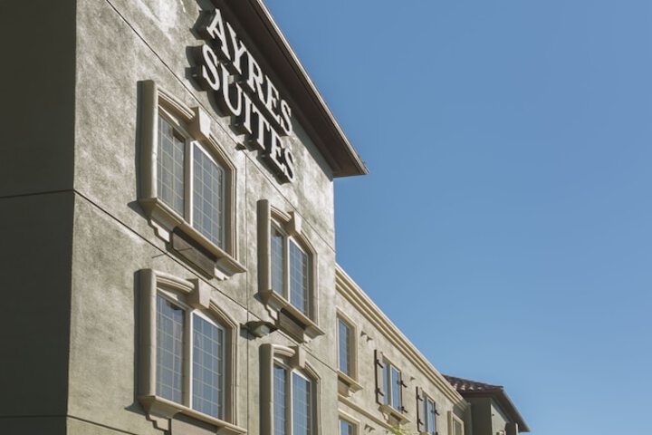 Ayres Suites Mission Viejo – Lake Forest