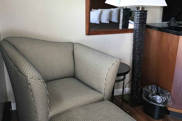 Room 53 of 105