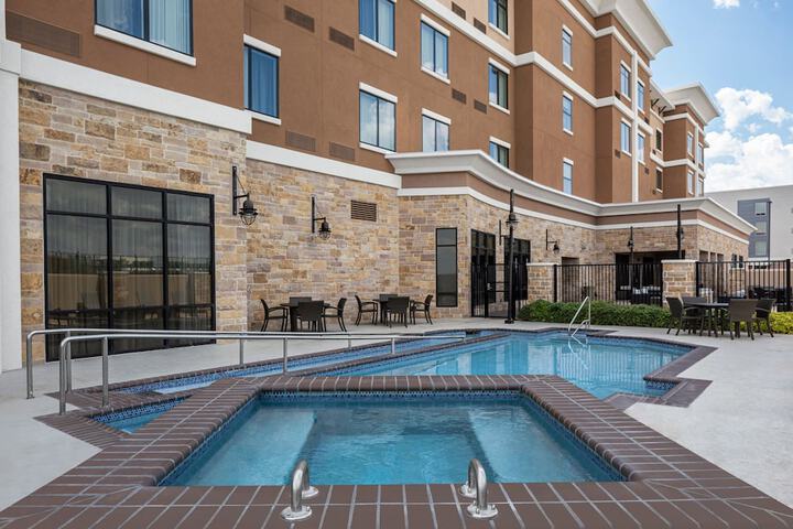 Pool 4 of 53