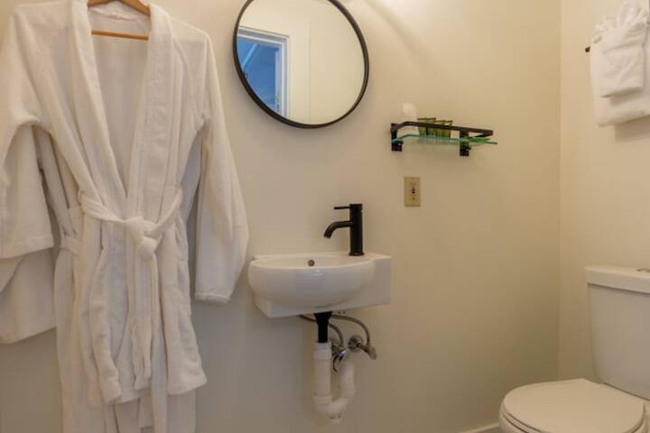 Room 43 of 153
