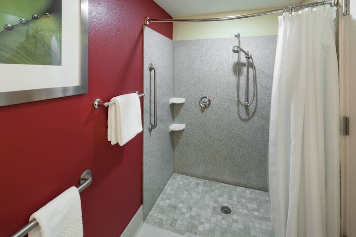 Room 34 of 45