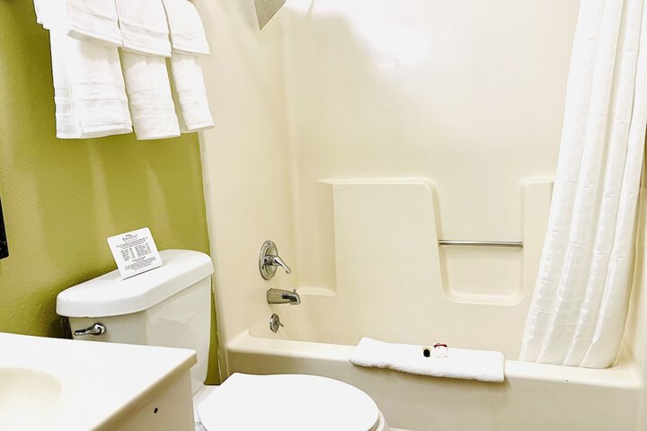 Room 9 of 41