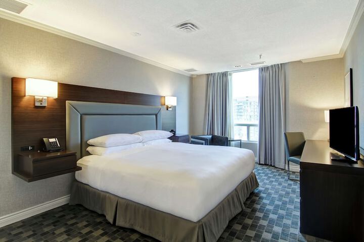 Room 28 of 116
