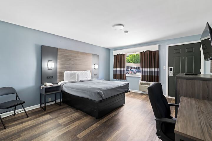 Room 15 of 23